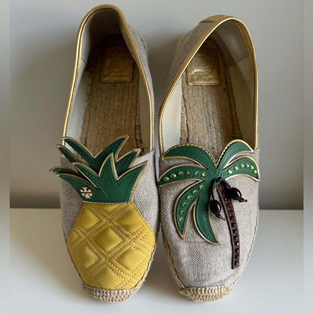 TORY BURCH pineapple & palm tree espadrille flats | Size 10.5